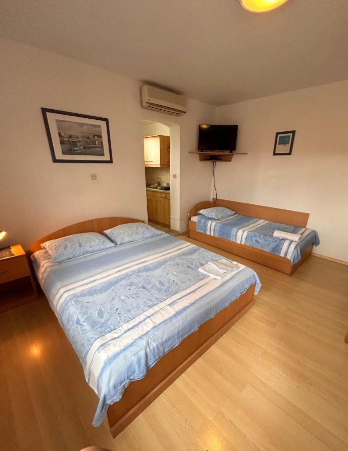 Apartment Alfirev Vodice Kültér fotó